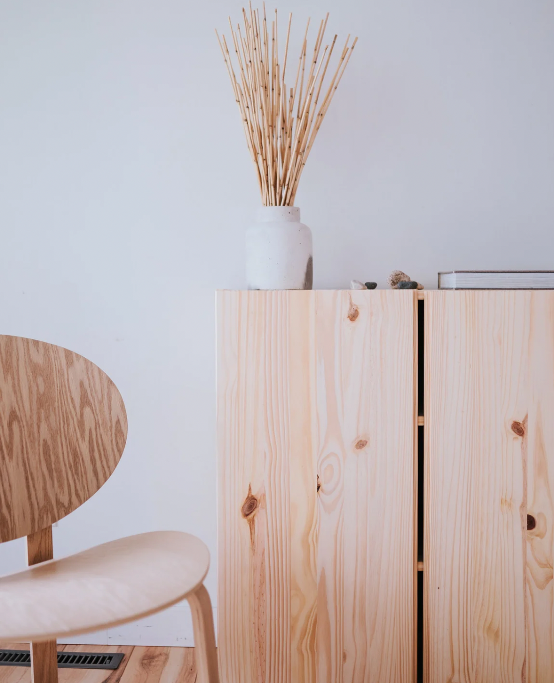 The Uno Floating Nightstand